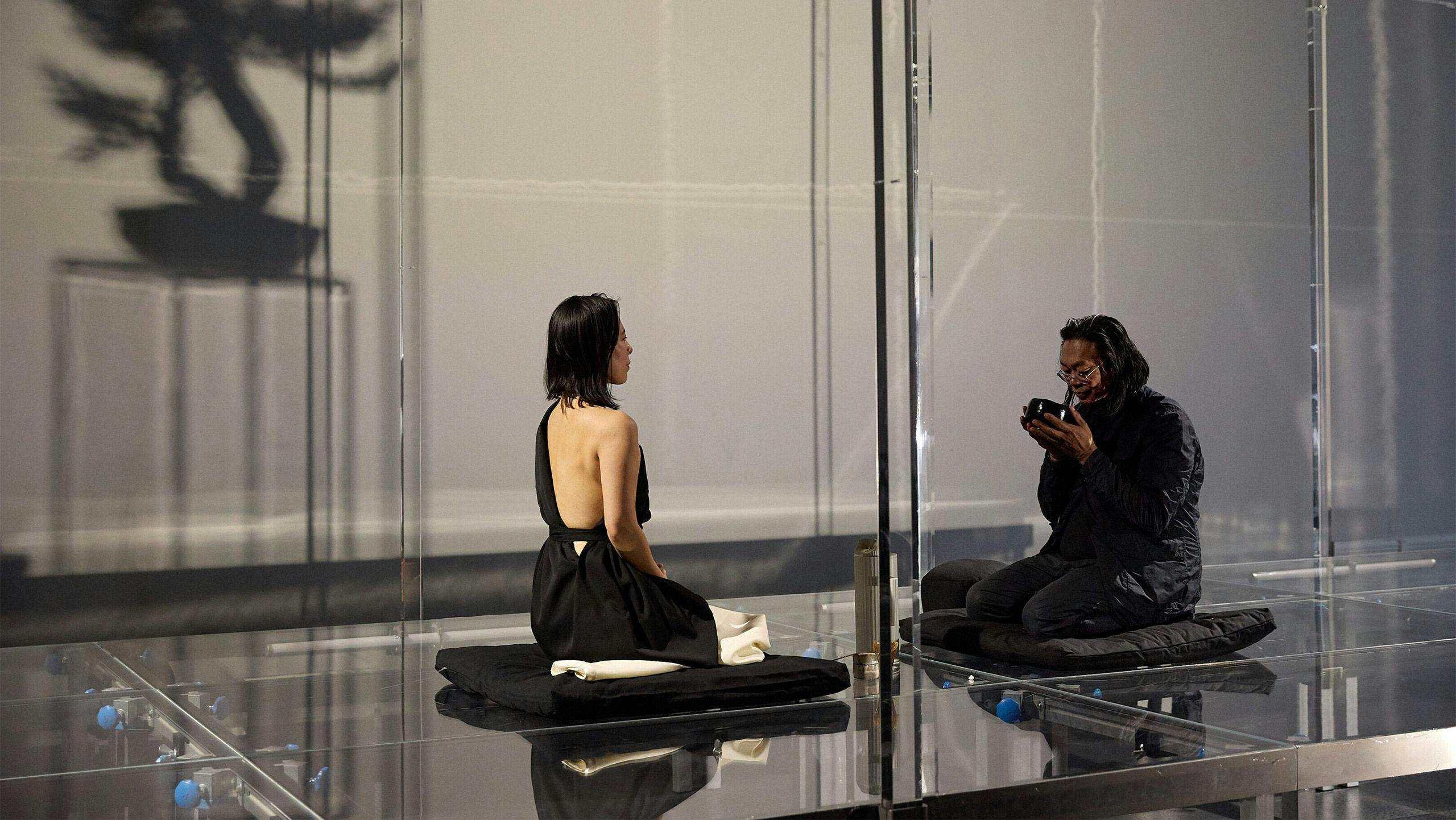 Installation view of the exhibition, Tea Ceremony with Mai Ueda and Rirkrit Tiravanija, by Judith Buss.