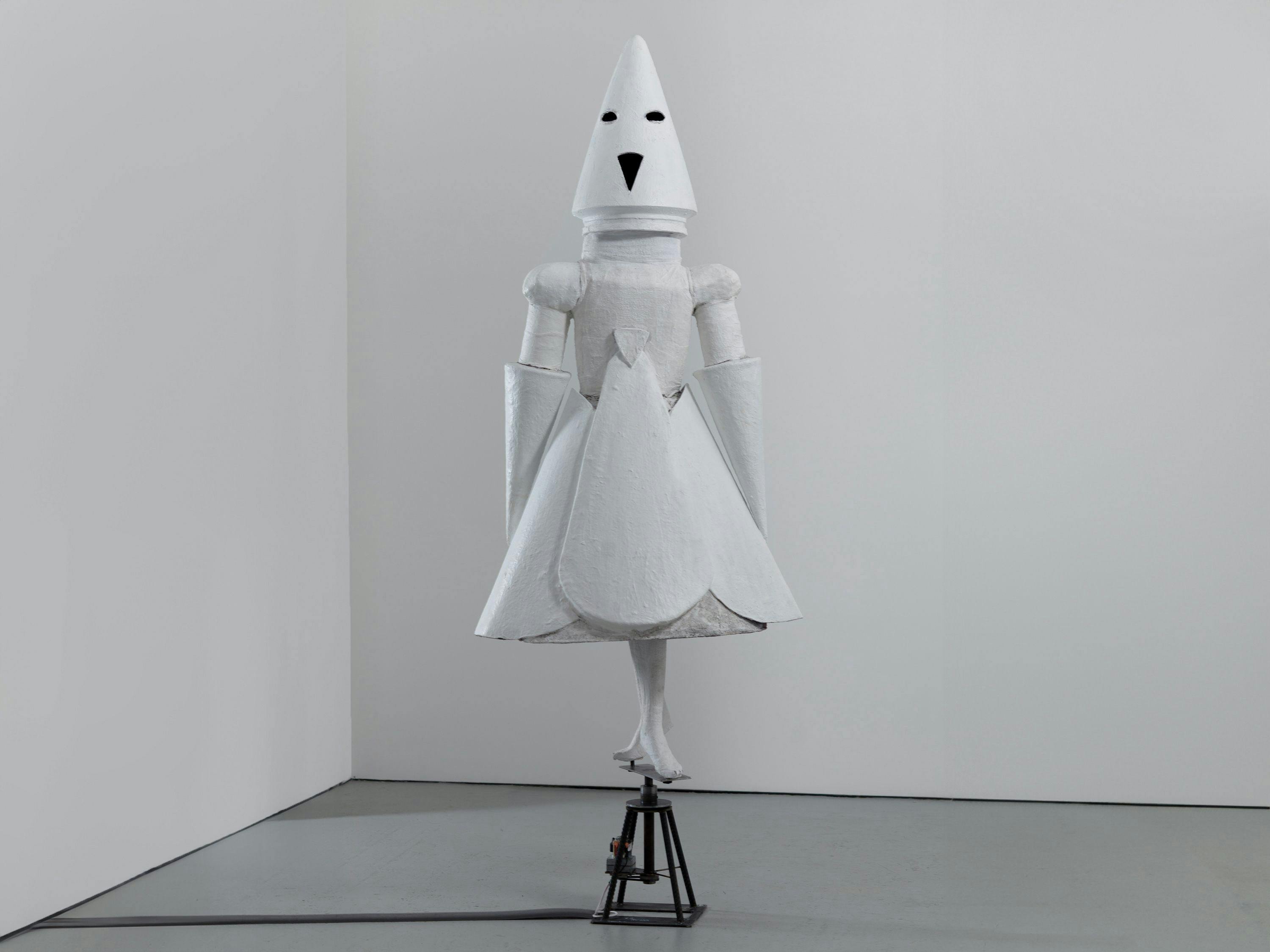 A sculpture by Marcel Dzama, titled The queen [La reina], dated 2011.