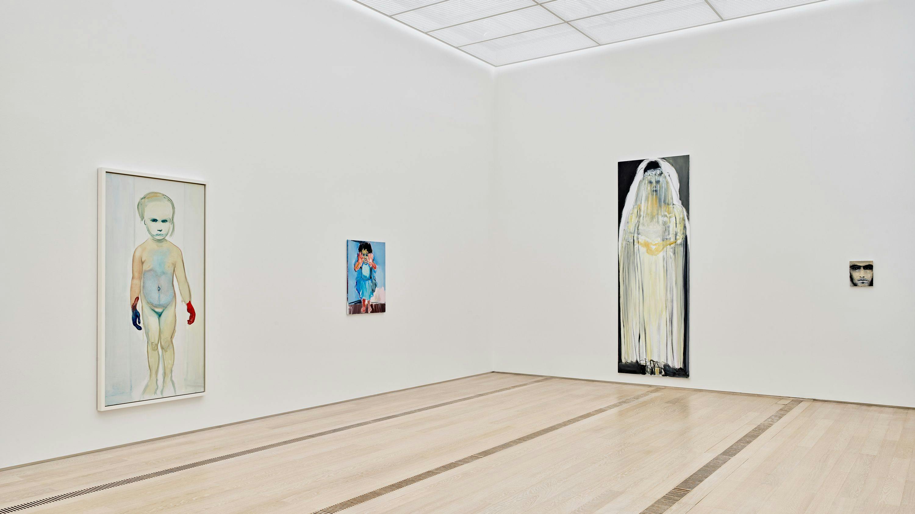 Installation view of the exhibition, CLOSE-UP, at Fondation Beyeler in Basel, dated 2021.